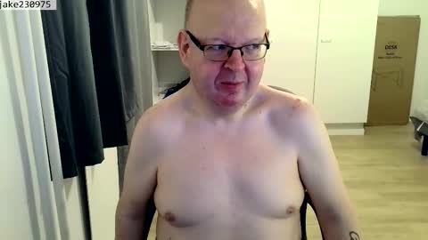 Snapshot of jake230975 chatting on March 8, 7:06 pm Jake2309 online show from March 8, 7:06 pm