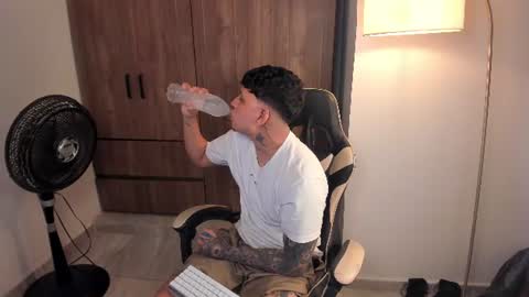 Jake Pons online show from June 27, 2:01 pm