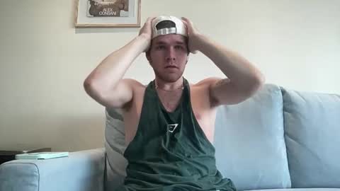 Snapshot of jakewake005 chatting on May 20, 5:30 pm jakewake005 online show from May 20, 5:30 pm