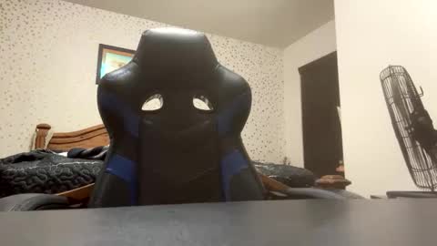 jakywaky13 online show from May 26, 8:43 am