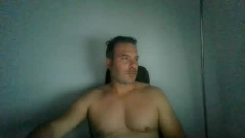 jam3s5959 online show from July 10, 12:52 pm