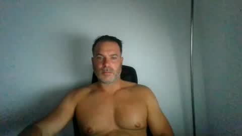 jam3s5959 online show from August 4, 11:24 am