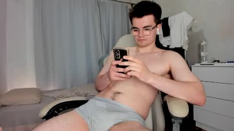 Hey there Im Jame online show from May 11, 11:38 am