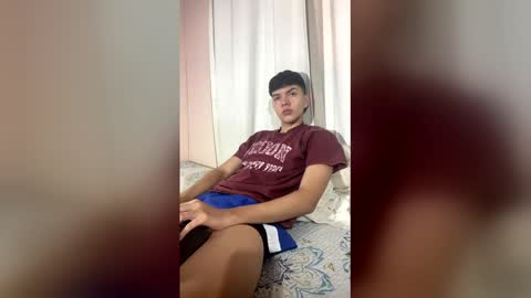 Snapshot of james_chez chatting on February 25, 4:49 pm james_chez online show from February 25, 4:49 pm