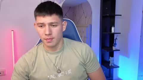 Snapshot of james_cr chatting on July 6, 3:03 pm james_cr online show from July 6, 3:03 pm