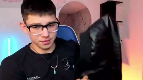 Snapshot of james_cr chatting on July 8, 12:53 pm james_cr online show from July 8, 12:53 pm
