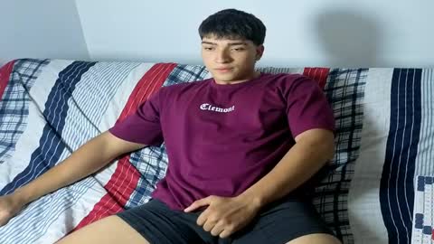 james_silva1 online show from May 24, 9:09 pm