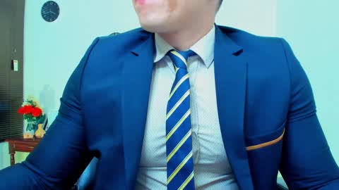 James online show from December 9, 8:44 pm