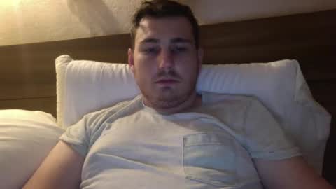 Snapshot of jamesbay367 chatting on October 13, 4:34 am jamesbay367 online show from October 13, 4:34 am