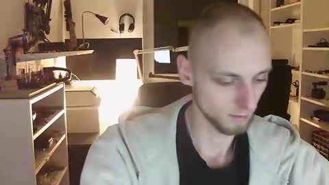 Snapshot of jamesengland23 chatting on January 6, 12:16 am James England online show from January 6, 12:16 am