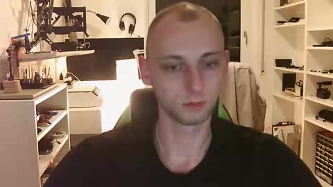 Snapshot of jamesengland23 chatting on January 13, 6:05 pm James England online show from January 13, 6:05 pm