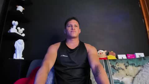 Snapshot of jamesowenn chatting on February 11, 5:40 pm James Owenn online show from February 11, 5:40 pm