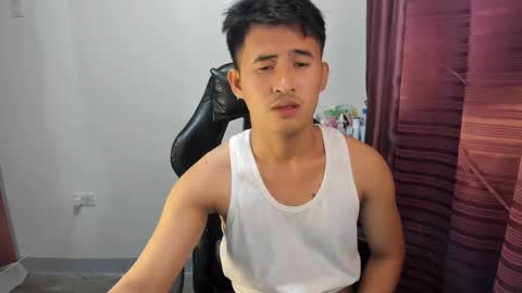 jamesthebigcockxxx online show from January 24, 7:49 pm