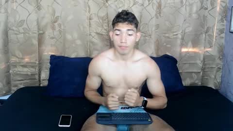 Jamithindependent model online show from March 5, 1:51 pm