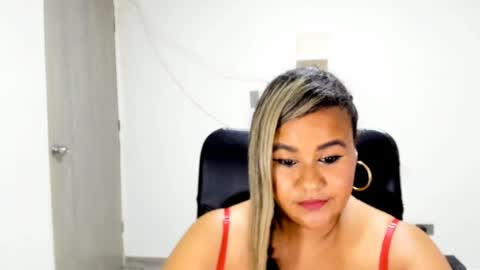 jan_milkhot online show from April 12, 5:12 am