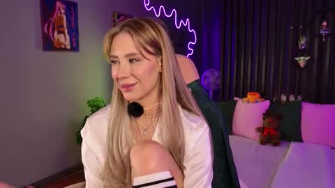 Snapshot of jane2sweet chatting on February 6, 7:50 pm jane2sweet online show from February 6, 7:50 pm