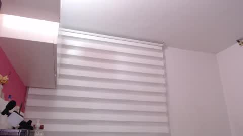 Snapshot of jane_r chatting on December 20, 3:13 am Jane online show from December 20, 3:13 am