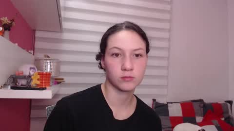 Snapshot of jane_r chatting on February 21, 1:39 am Jane online show from February 21, 1:39 am