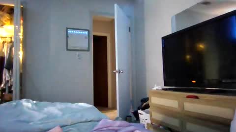 Snapshot of janemaggie chatting on March 3, 6:19 am MaggieJane online show from March 3, 6:19 am