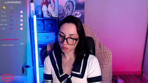 Snapshot of janeroger chatting on June 21, 2:03 am Jane Roger online show from June 21, 2:03 am