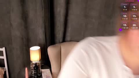 Day Alice Night Stella online show from February 15, 9:16 am