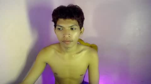 janlloyd04 online show from July 17, 8:54 am