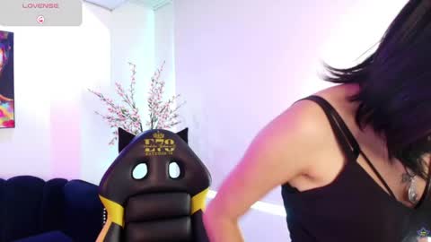 Snapshot of janne_foox chatting on June 4, 7:42 pm online show from June 4, 7:42 pm