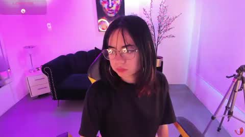 Snapshot of janne_foox chatting on July 2, 7:20 pm online show from July 2, 7:20 pm