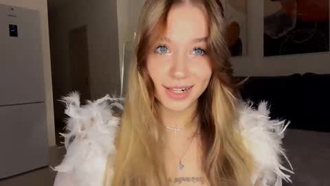 Janni online show from November 1, 7:05 pm