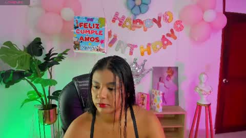 Snapshot of jany__love chatting on June 23, 10:57 am JANY online show from June 23, 10:57 am