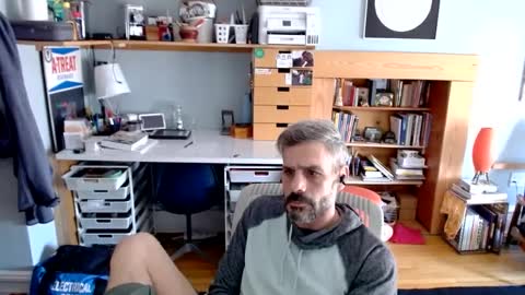 Snapshot of jareth_returns chatting on March 8, 6:47 pm jareth_returns online show from March 8, 6:47 pm