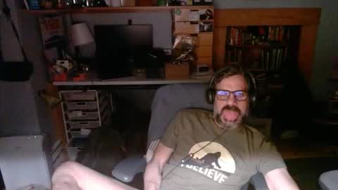 Snapshot of jareth_returns chatting on March 19, 5:55 am jareth_returns online show from March 19, 5:55 am