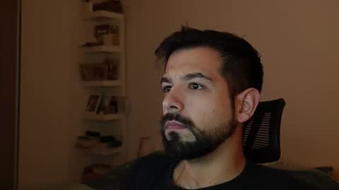 Snapshot of jarod3426 chatting on February 6, 10:35 pm JAROD online show from February 6, 10:35 pm