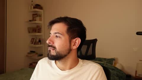 Snapshot of jarod3426 chatting on February 19, 7:43 pm JAROD online show from February 19, 7:43 pm