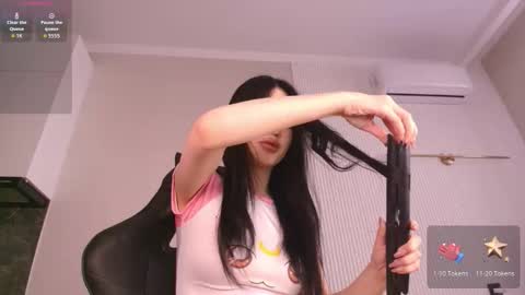 Snapshot of jas_leen0 chatting on February 13, 3:35 am Aiya online show from February 13, 3:35 am