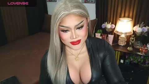 Jasmine Brandy online show from October 8, 11:13 pm