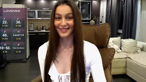 Snapshot of jasmine_doll_ chatting on June 2, 9:17 pm Jasmine online show from June 2, 9:17 pm