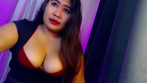 Snapshot of jasmineallure chatting on February 9, 2:43 pm jasmineallure online show from February 9, 2:43 pm