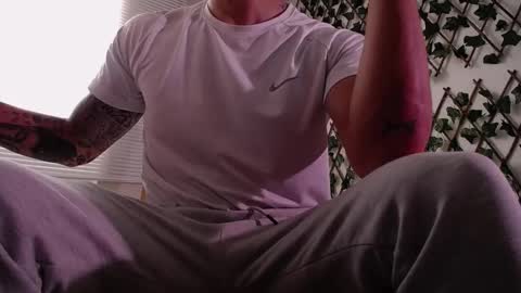 JKing  online show from March 4, 8:27 pm