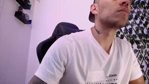 JKing  online show from March 3, 2:12 pm