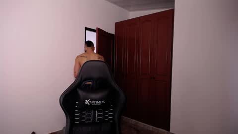 JKing  online show from April 1, 12:39 pm