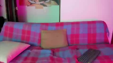 jave_rave online show from February 28, 6:14 am