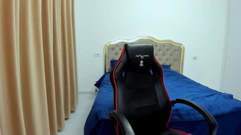  Javi  online show from October 2, 10:28 pm