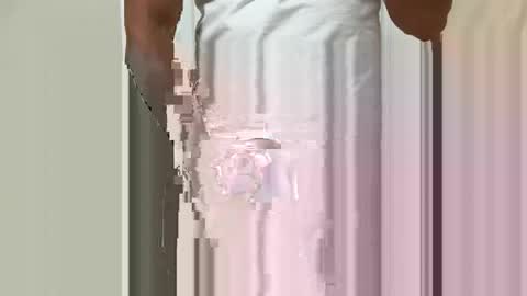 Snapshot of javieldulce85 chatting on February 7, 9:26 pm javieldulce85 online show from February 7, 9:26 pm