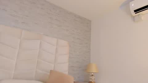 jax black online show from January 15, 7:06 pm