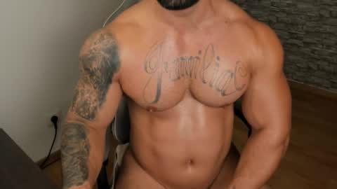 JaxonHunk online show from October 3, 9:23 pm