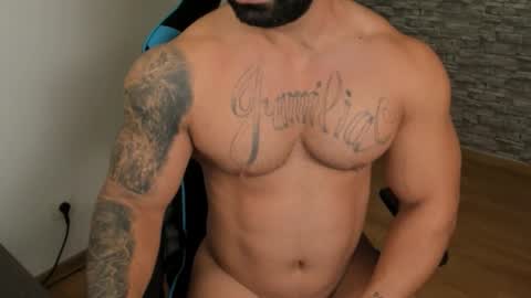 JaxonHunk online show from November 9, 8:34 am