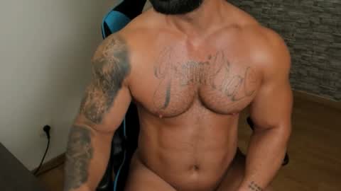 JaxonHunk online show from December 13, 10:15 pm