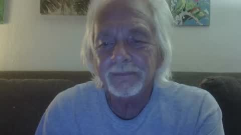 jay-jay1475 online show from May 18, 3:46 am