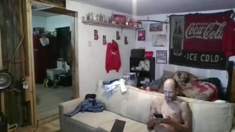 Snapshot of jay_short7863 chatting on June 27, 9:14 am O F jay short786 online show from June 27, 9:14 am